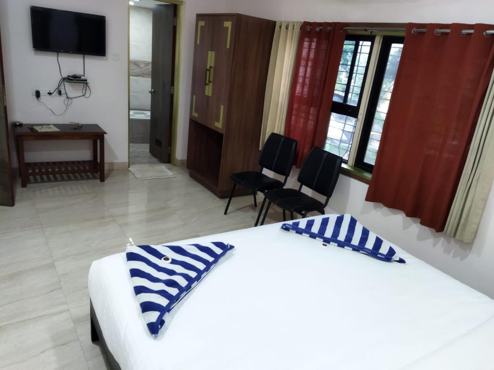 Hotel Laxmi Residency Lonavala Exterior foto