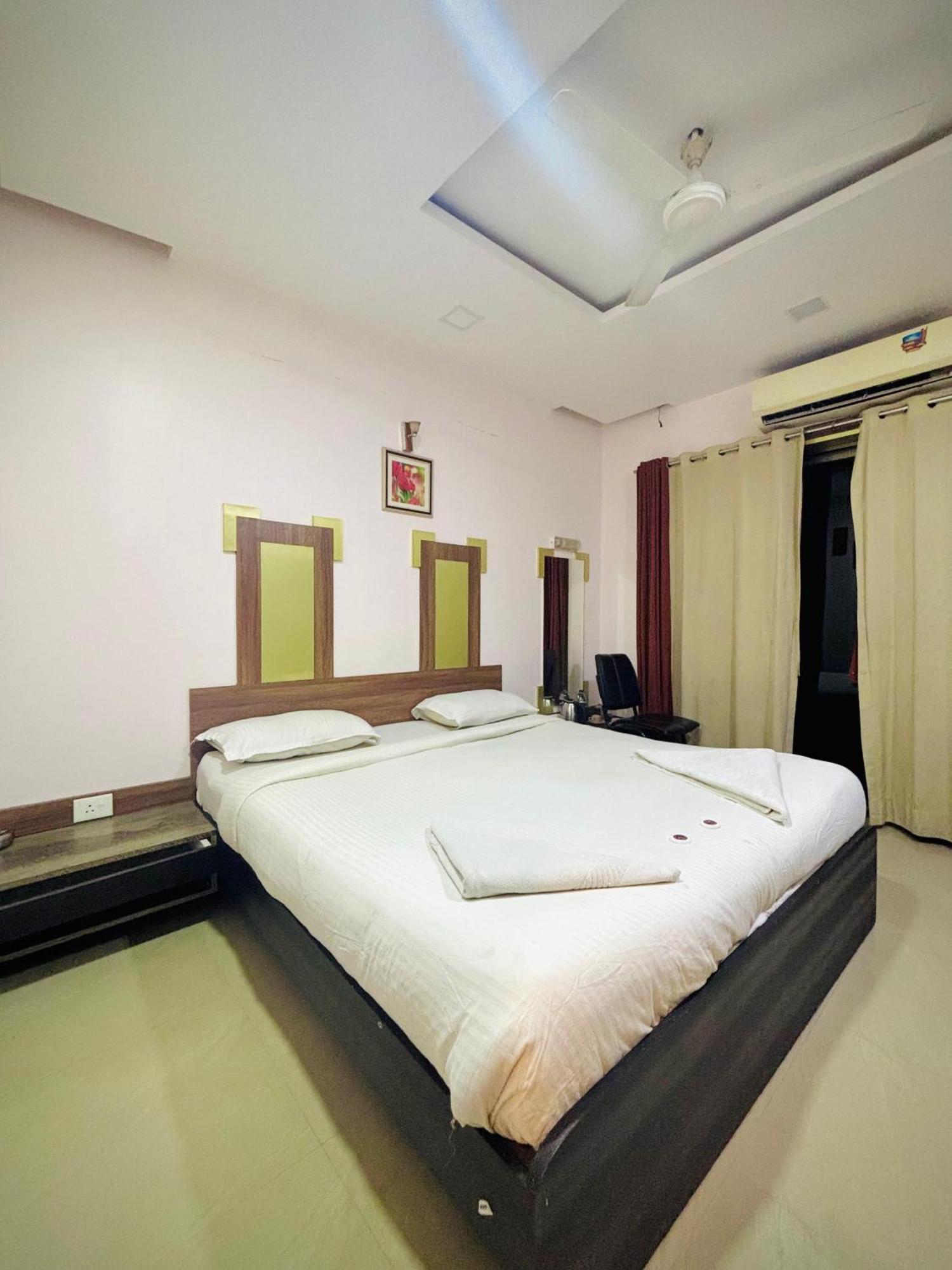 Hotel Laxmi Residency Lonavala Exterior foto